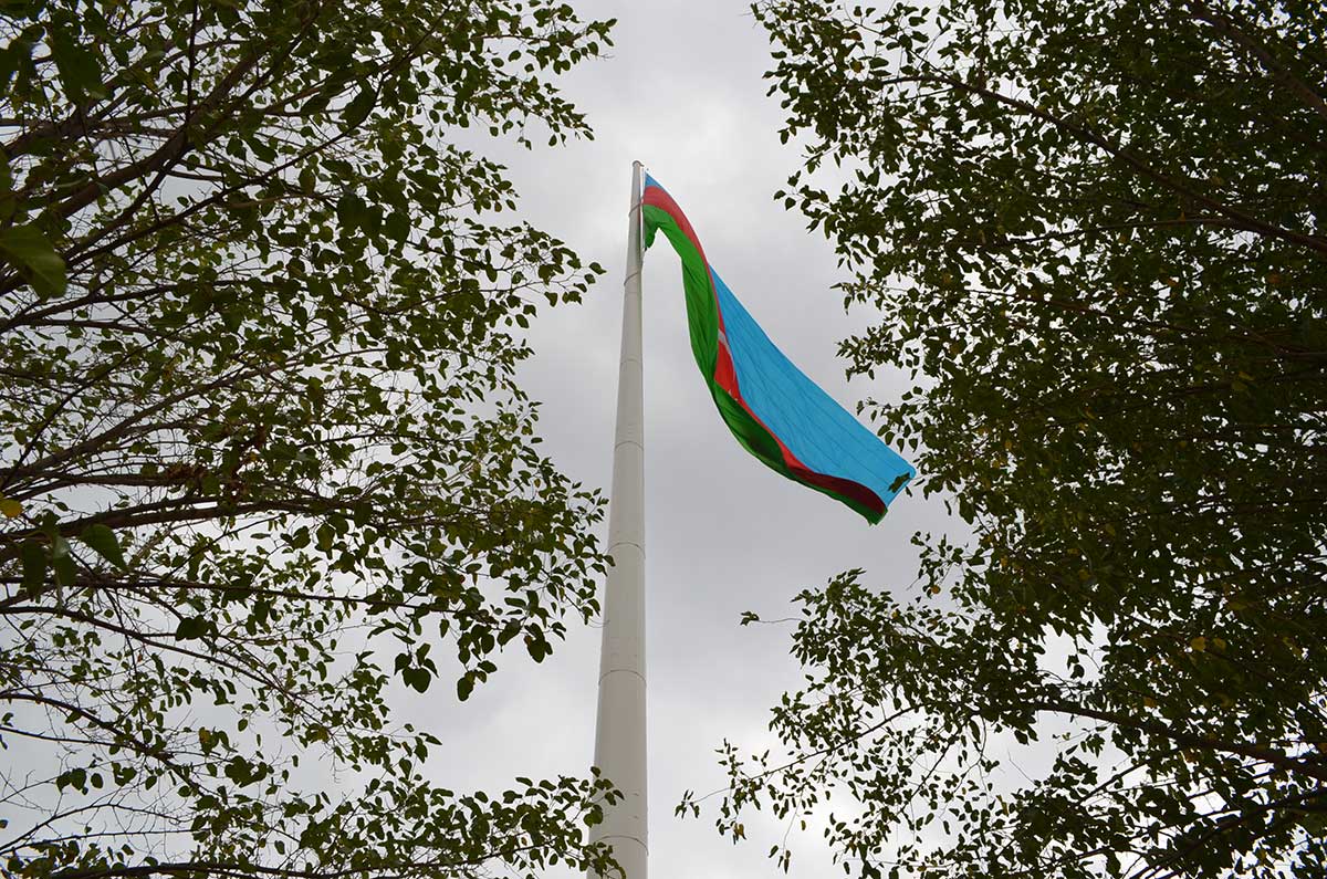 Azerbaycan 100 mt Bayrak Direği